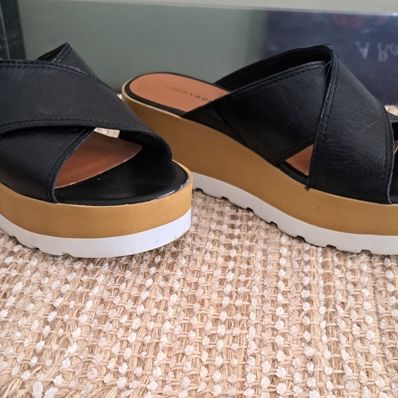 Lucky Brand Black Vebony leather, padded insole platform Sandals size 7, 37 1/2 - Picture 2 of 10